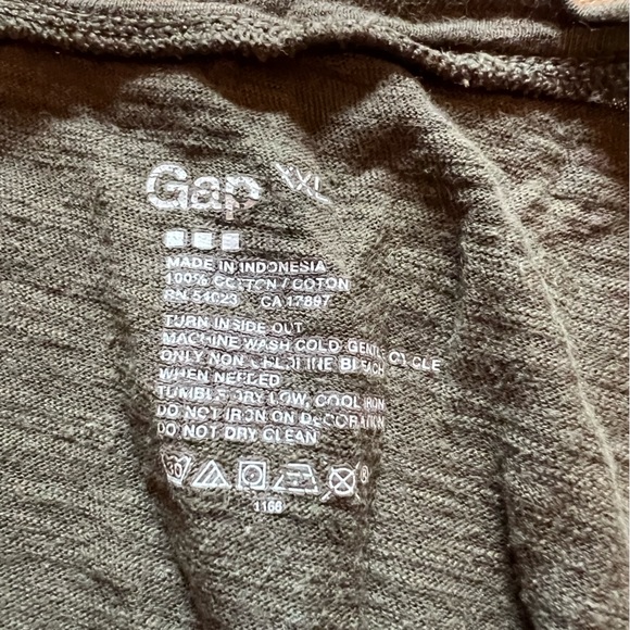 GAP Cotton Olive Green Plus Size Short Sleeve Tee with Sequin - Picture 4 of 4